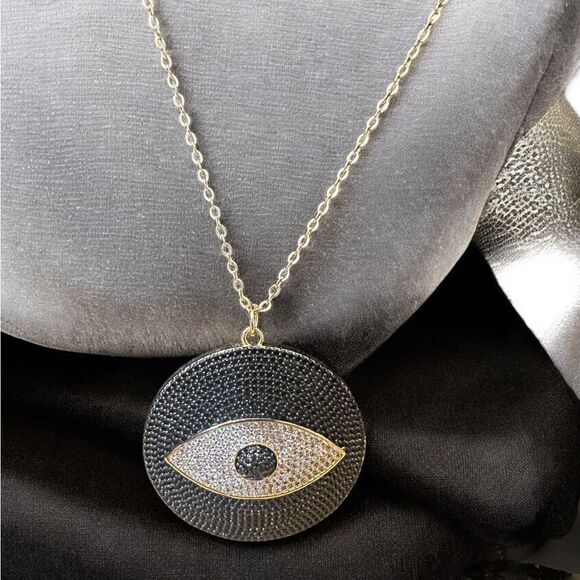 Jewelry - Elegant Black and Gold Eye Pendant Necklace